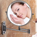 Espejo de maquillaje redondo de pliegue montado en la pared usado en el cuarto de ducha